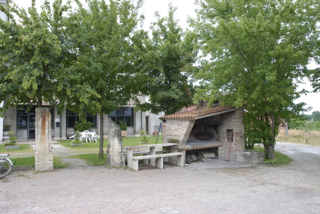 Agriturismo La Palazzina Hotel Isola Della Scala Exterior foto